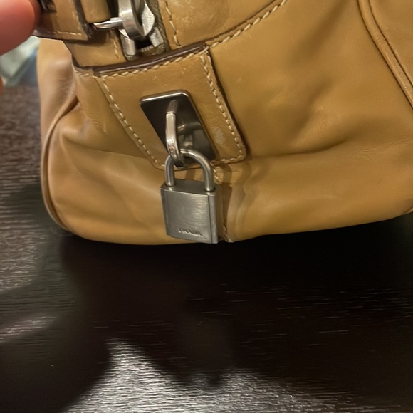 Authentic Prada handbag - Picture 2 of 8